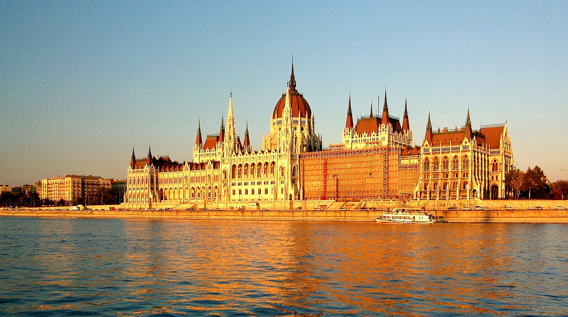 river boat Danube parliament